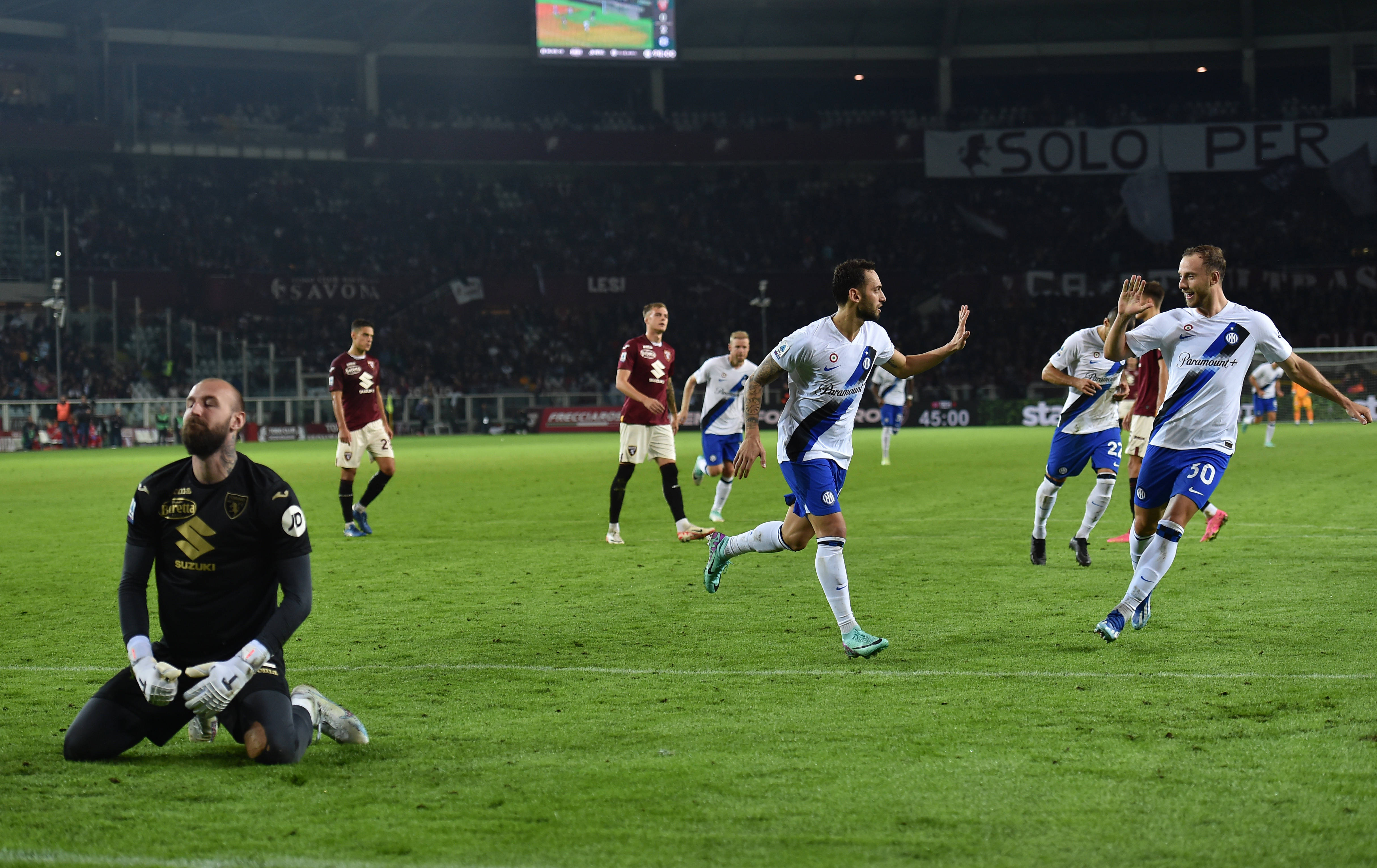 包含巴西完胜国际米兰,费兰·托雷斯爆发神勇的词条 包含巴西完胜国际米兰,费兰·托雷斯爆发神勇的词条